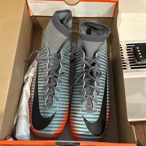 NIKE Mercurial Victory VI CR7 DF FG